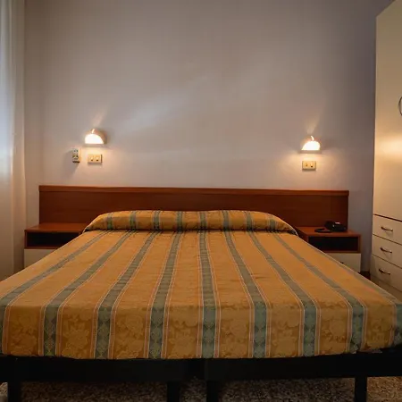 Hotel Happy Milano Marittima Exterior foto