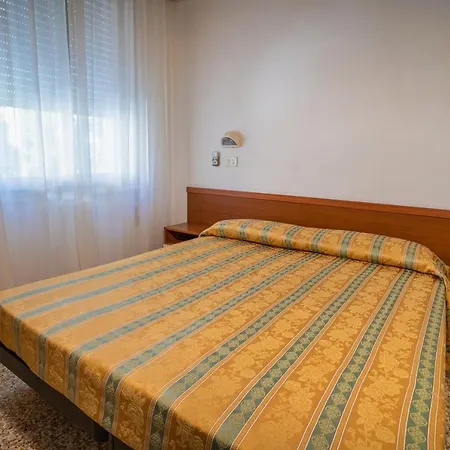 Hotel Happy Milano Marittima Exterior foto