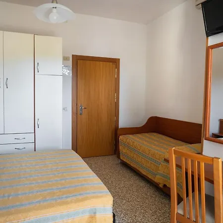 Hotel Happy Milano Marittima Exterior foto